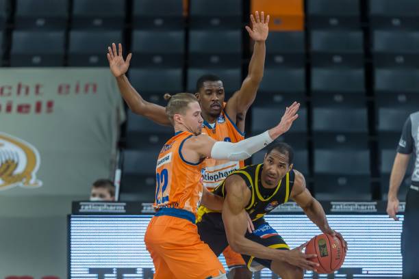 在与对手的 在与对手的