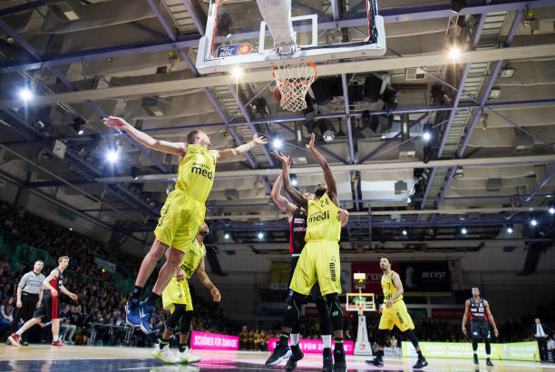 力的对手时 力的对手时