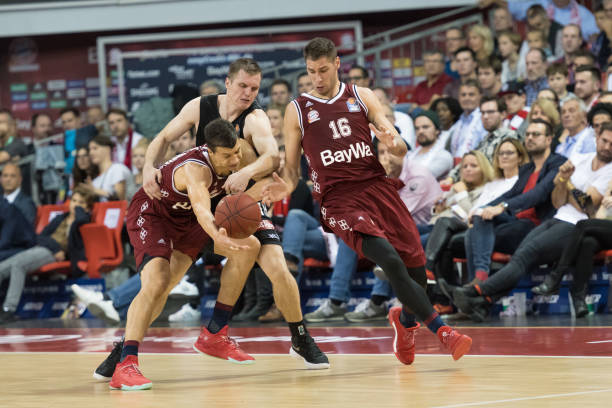 制造错位进 制造错位进