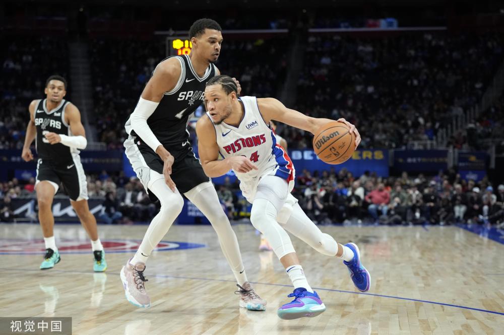 台上焕发光 台上焕发光