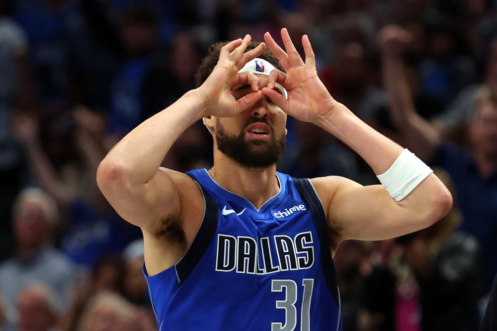 空接之城重聚！保罗更新社媒，晒出与格里芬、小乔丹视频通话